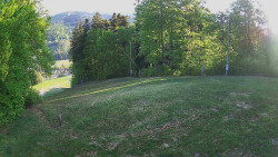 Prostřední část sjezdovky a snowpark