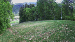 Prostřední část sjezdovky a snowpark