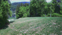 Prostřední část sjezdovky a snowpark