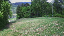Prostřední část sjezdovky a snowpark