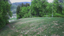 Prostřední část sjezdovky a snowpark