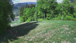 Prostřední část sjezdovky a snowpark
