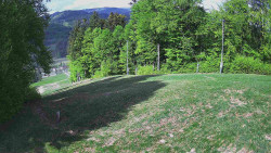 Prostřední část sjezdovky a snowpark