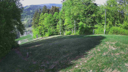 Prostřední část sjezdovky a snowpark
