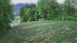 Prostřední část sjezdovky a snowpark