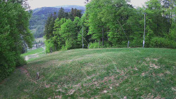 Prostřední část sjezdovky a snowpark