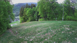 Prostřední část sjezdovky a snowpark