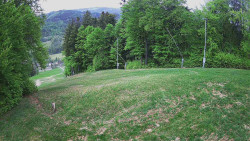 Prostřední část sjezdovky a snowpark