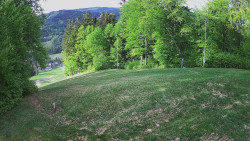 Prostřední část sjezdovky a snowpark