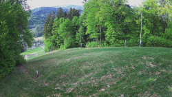 Prostřední část sjezdovky a snowpark