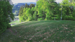 Prostřední část sjezdovky a snowpark