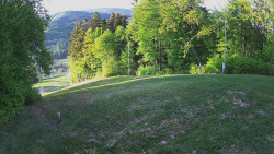 Prostřední část sjezdovky a snowpark
