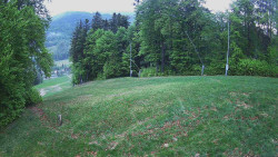 Prostřední část sjezdovky a snowpark