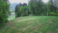 Prostřední část sjezdovky a snowpark