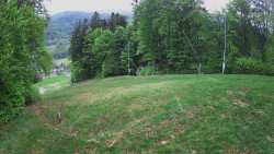 Prostřední část sjezdovky a snowpark
