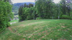 Prostřední část sjezdovky a snowpark