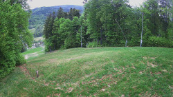 Prostřední část sjezdovky a snowpark