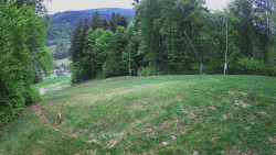 Prostřední část sjezdovky a snowpark
