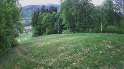 Prostřední část sjezdovky a snowpark