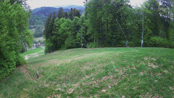 Prostřední část sjezdovky a snowpark