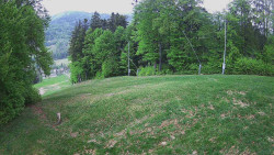 Prostřední část sjezdovky a snowpark