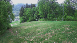 Prostřední část sjezdovky a snowpark
