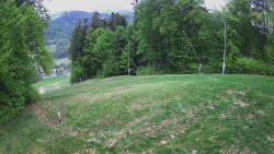 Prostřední část sjezdovky a snowpark