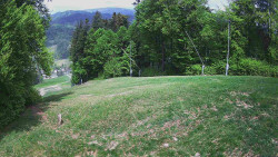 Prostřední část sjezdovky a snowpark