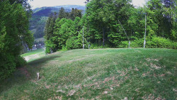 Prostřední část sjezdovky a snowpark