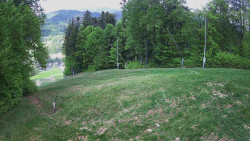 Prostřední část sjezdovky a snowpark