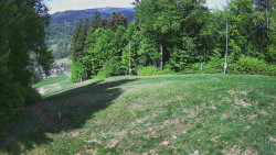 Prostřední část sjezdovky a snowpark