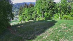 Prostřední část sjezdovky a snowpark