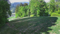 Prostřední část sjezdovky a snowpark