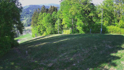Prostřední část sjezdovky a snowpark