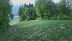 Prostřední část sjezdovky a snowpark