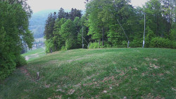 Prostřední část sjezdovky a snowpark