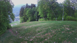 Prostřední část sjezdovky a snowpark