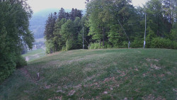 Prostřední část sjezdovky a snowpark