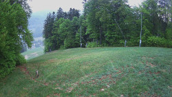 Prostřední část sjezdovky a snowpark