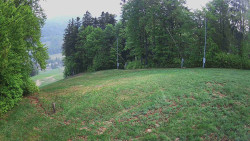 Prostřední část sjezdovky a snowpark