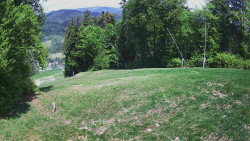 Prostřední část sjezdovky a snowpark