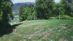 Prostřední část sjezdovky a snowpark