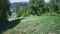 Prostřední část sjezdovky a snowpark