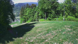 Prostřední část sjezdovky a snowpark