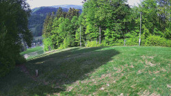 Prostřední část sjezdovky a snowpark