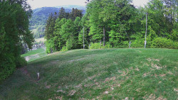 Prostřední část sjezdovky a snowpark