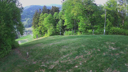 Prostřední část sjezdovky a snowpark
