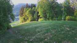 Prostřední část sjezdovky a snowpark
