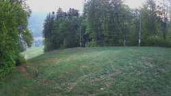 Prostřední část sjezdovky a snowpark
