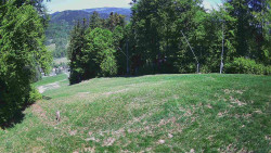 Prostřední část sjezdovky a snowpark